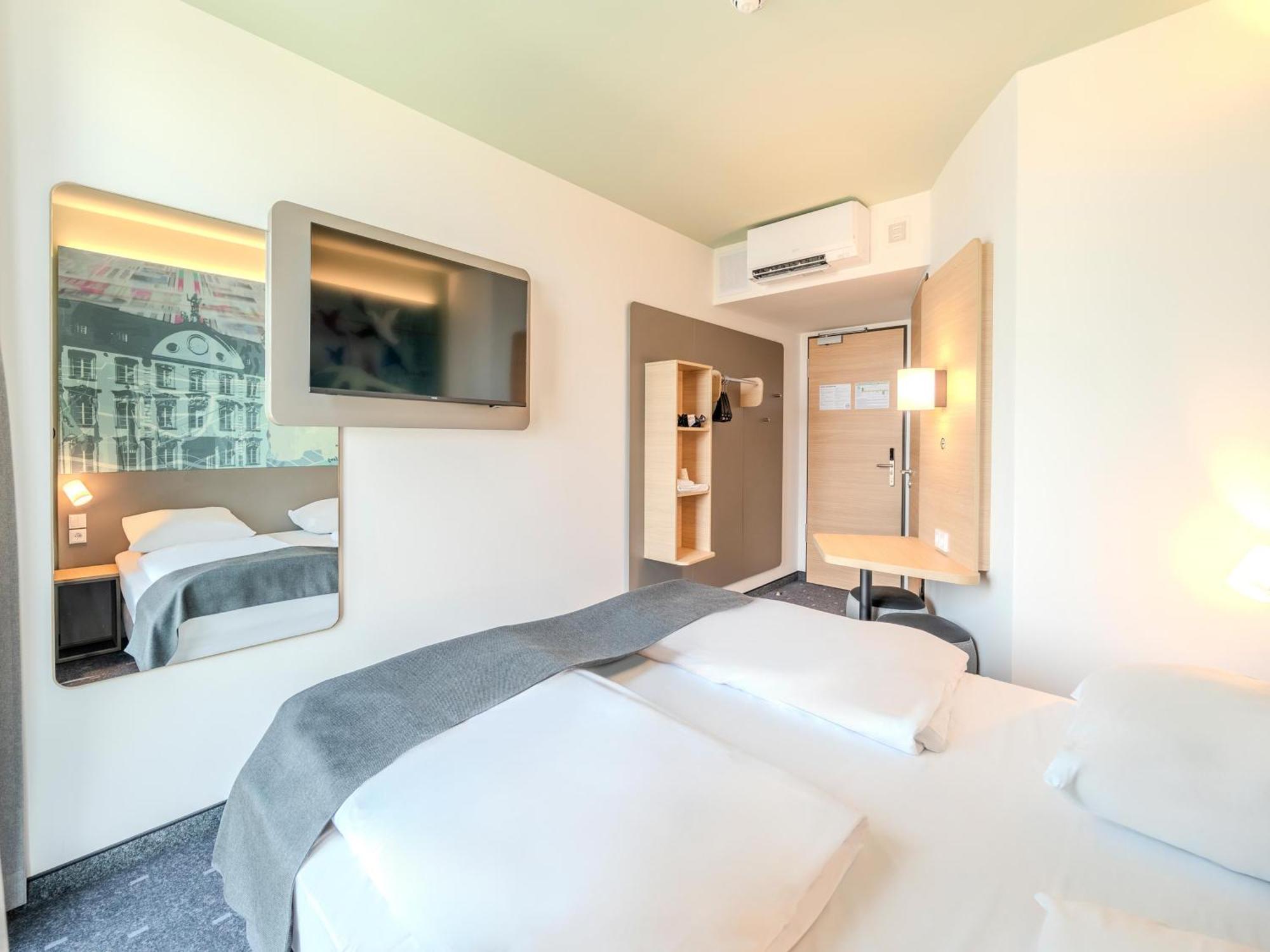 B&B Hotel Offenburg-Hbf Eksteriør billede