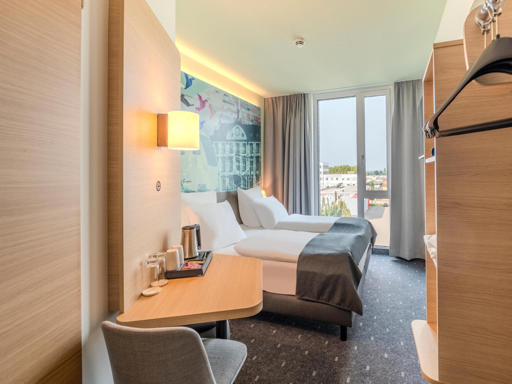 B&B Hotel Offenburg-Hbf Eksteriør billede
